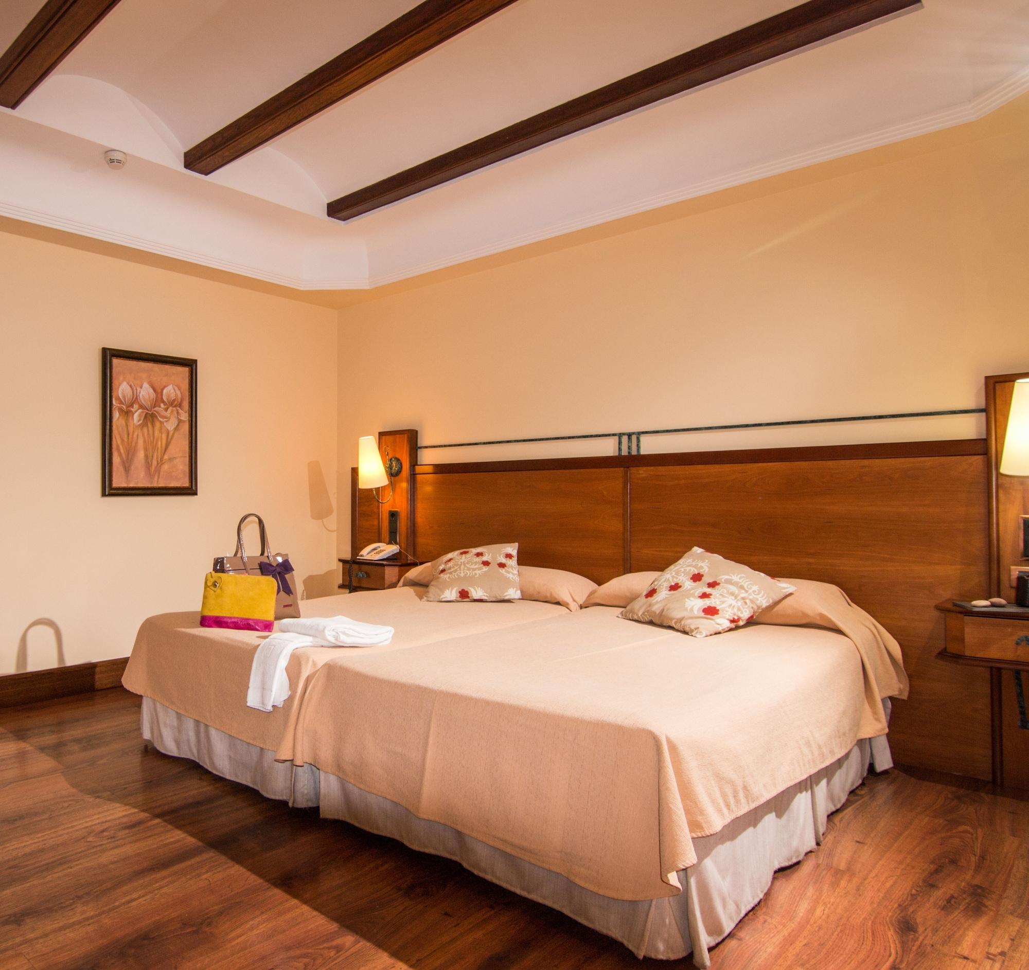 Hotel Abades Guadix Exterior photo