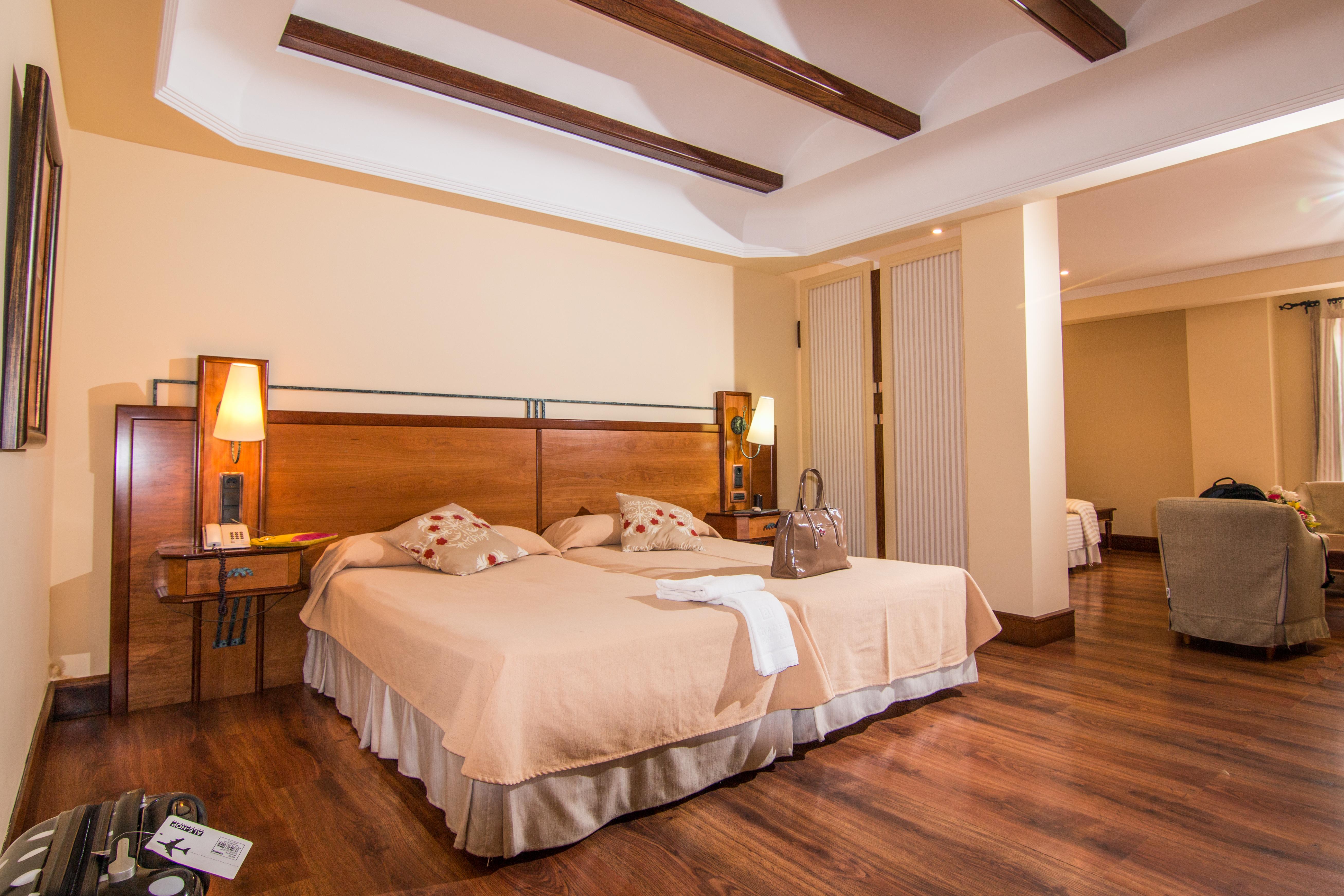 Hotel Abades Guadix Exterior photo